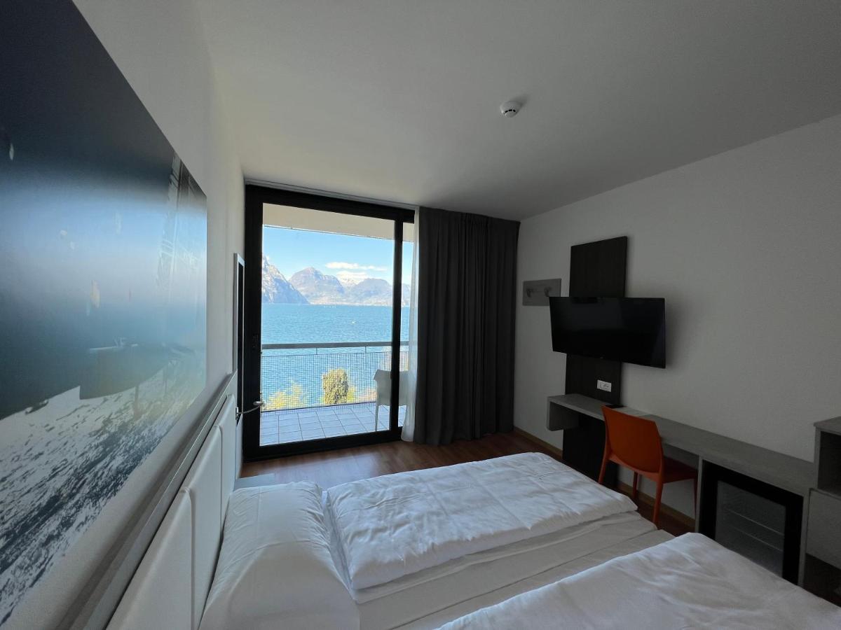 Wind Hotel Мальчезіне Екстер'єр фото